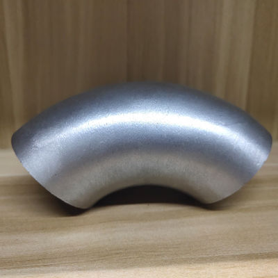 ASTM A234 αναμιγνύει β-2 τοποθετήσεις σωληνώσεων χάλυβα 90deg 4 άνευ ραφής αγκώνας ίντσας Sch80