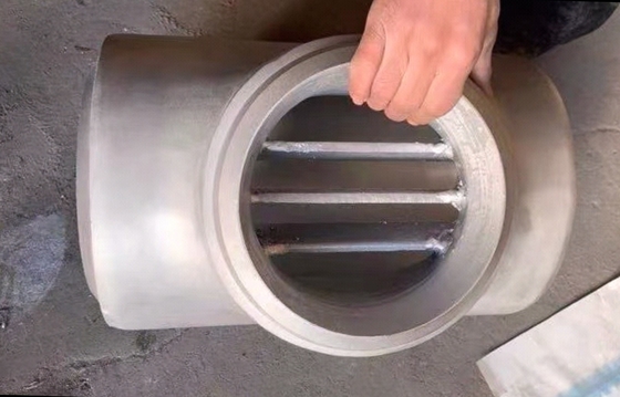 Φραγμένο σωλήνας γράμμα Τ ανοξείδωτου ASTM B16.9 A403 WP316L 6» Χ 4» Sch40